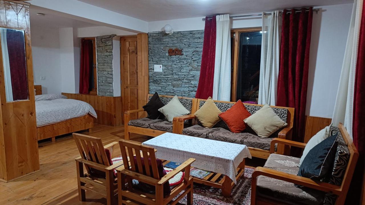 Ishan Log Huts-A Boutique Home Stay Banjar Exterior photo