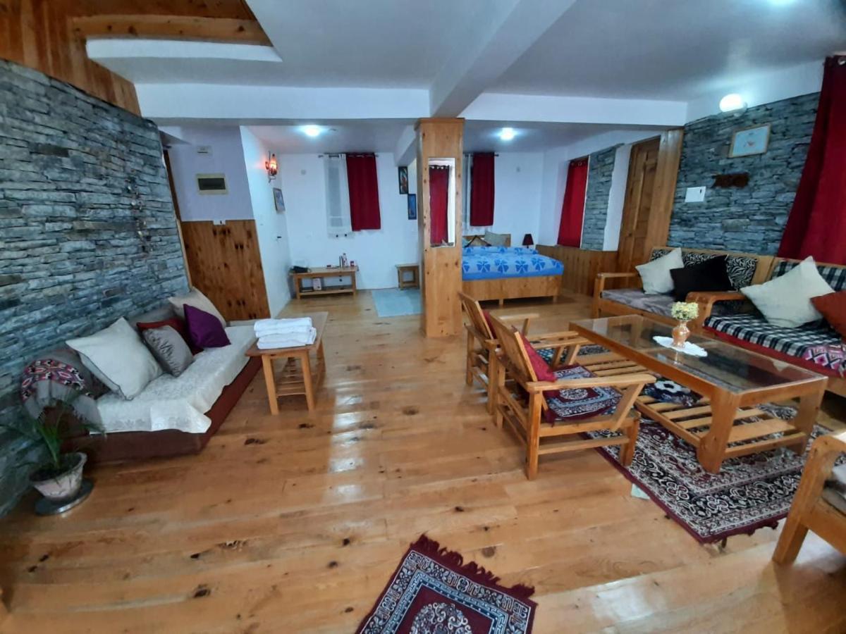 Ishan Log Huts-A Boutique Home Stay Banjar Exterior photo